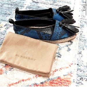 Burberry python print navy black tassel hodgeson espadrille flats 37
